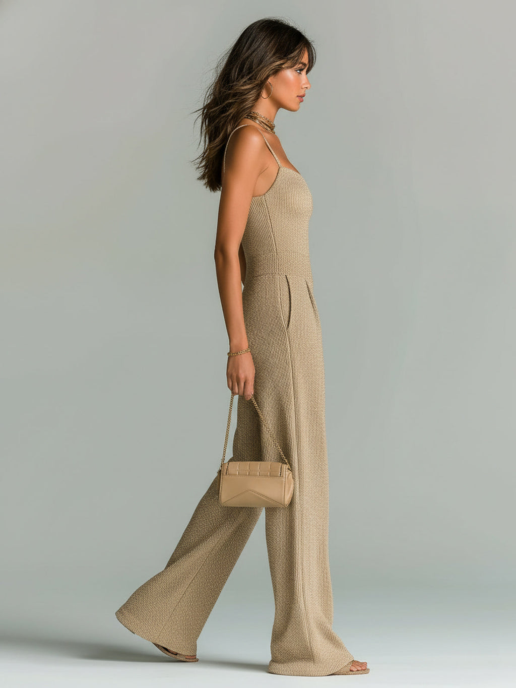 Naëlle | Mono de punto elegante con tirantes finos y corte ancho