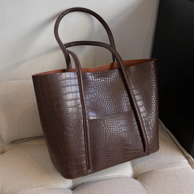 Christina™ | Bolso de Hombro Refinado
