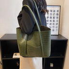 Christina™ | Bolso de Hombro Refinado