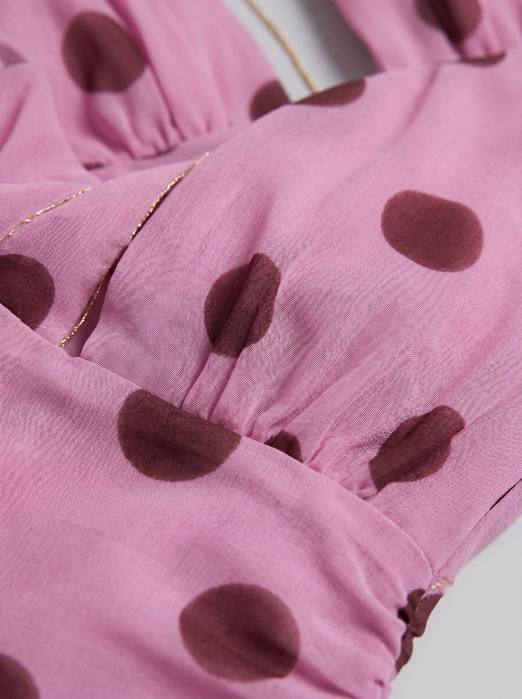 Vestido maxi sin espalda con lazo en la cintura de lunares